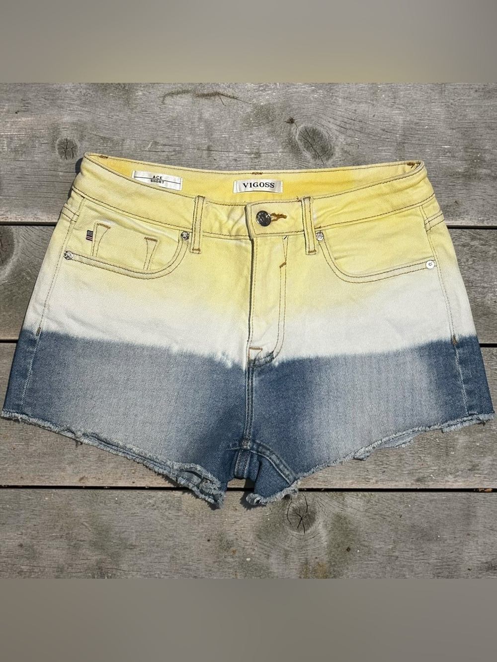 Vigoss Women’s Ace Short Size 26 Yellow Blue Ombre Denim Cutoff Festival Shorts